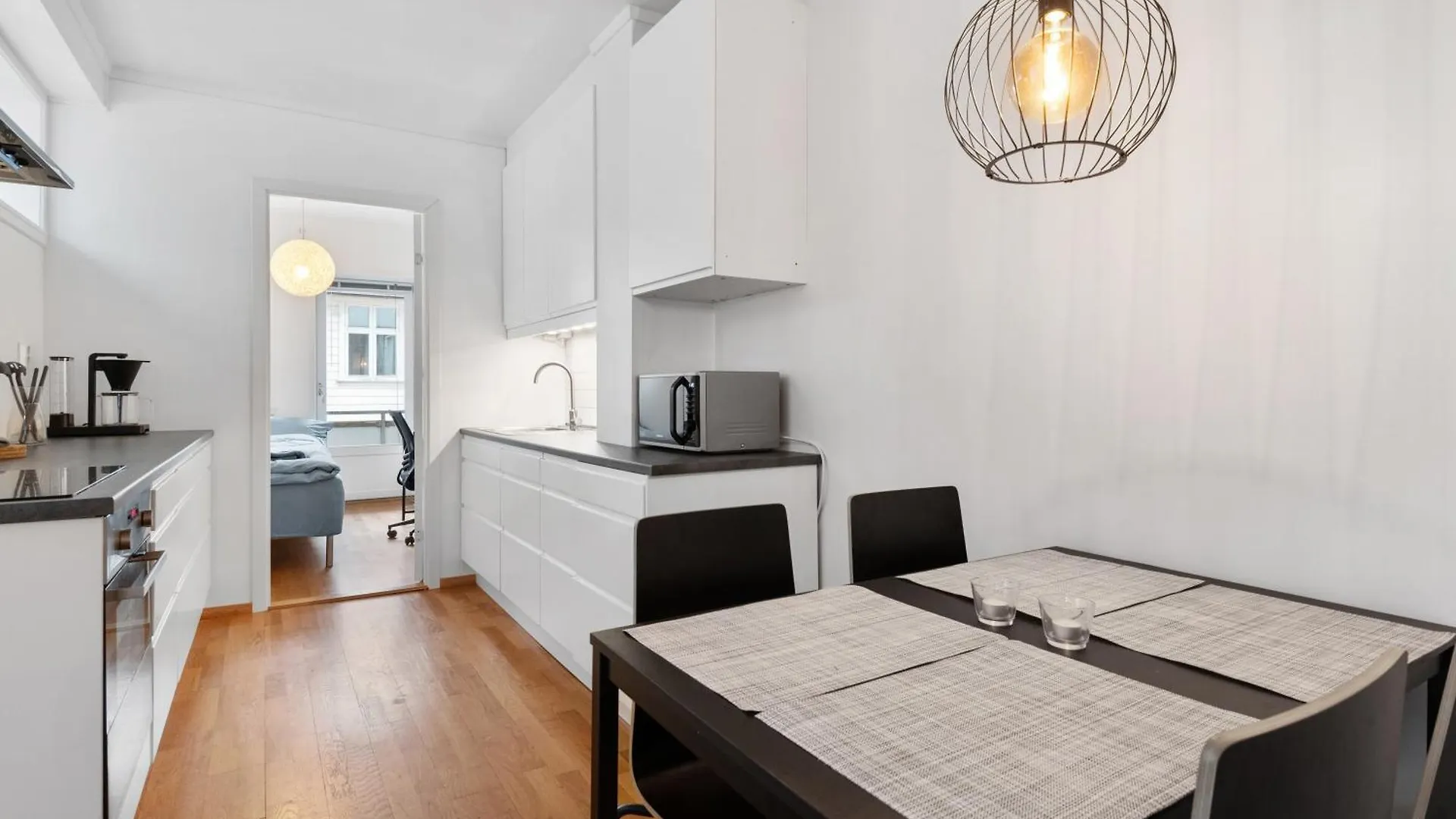 Bak Bryggen, Moderne Leilighet 2 Soverom Med Balkong Lägenhet Bergen