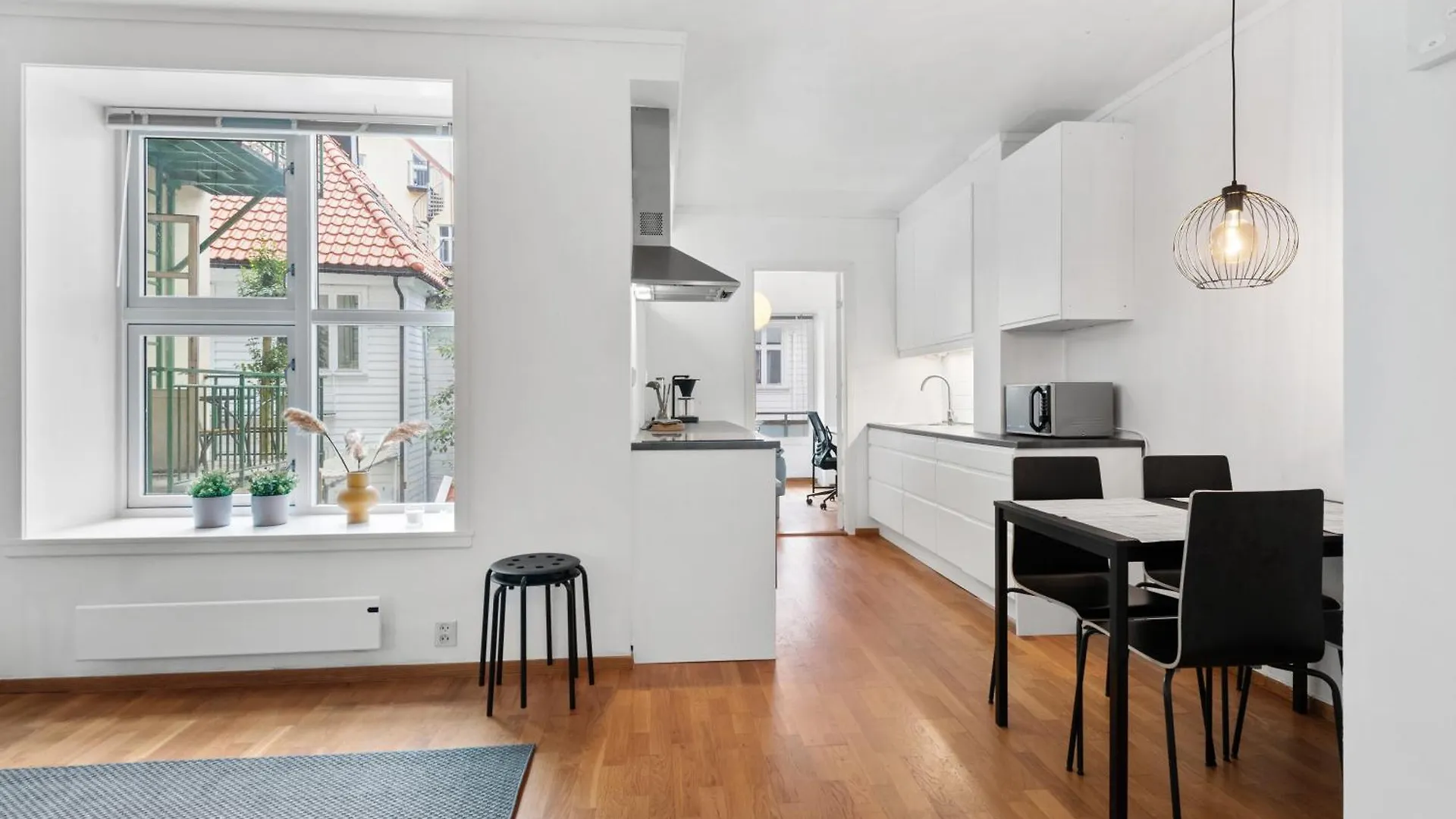 Bak Bryggen, Moderne Leilighet 2 Soverom Med Balkong Lägenhet Bergen Norge