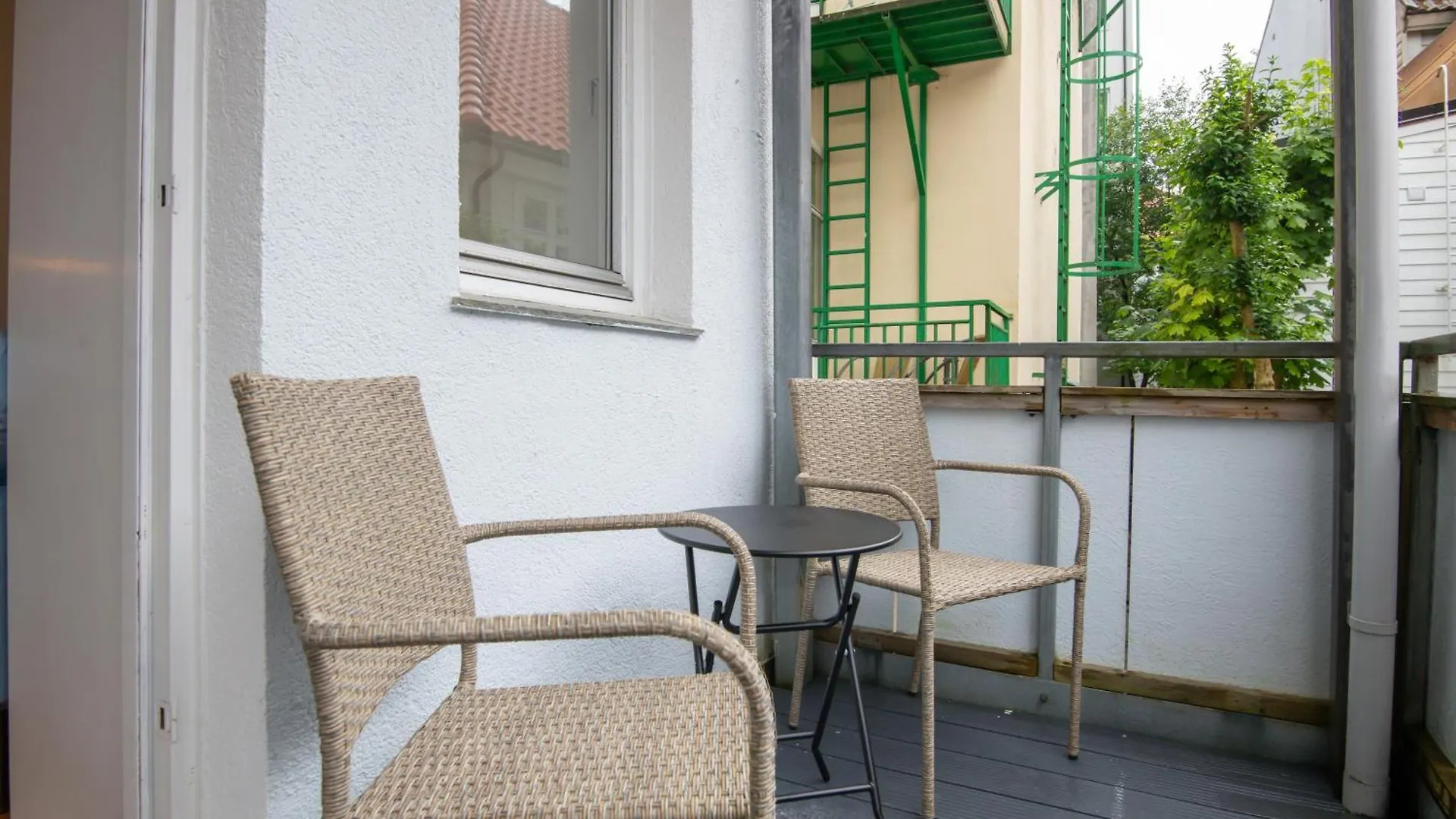 Bak Bryggen, Moderne Leilighet 2 Soverom Med Balkong Lägenhet Bergen